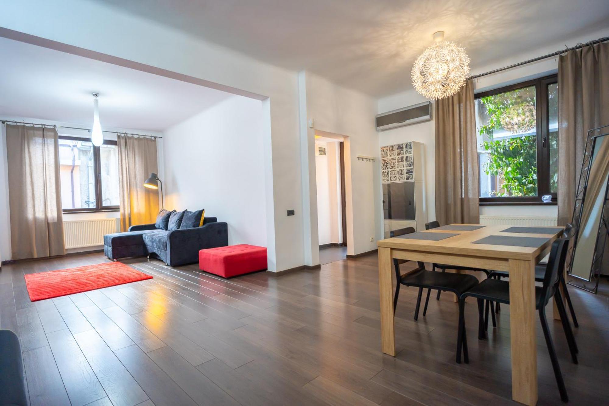 Cozy & Spacious Near Victoriei Square Apartament Bucureşti