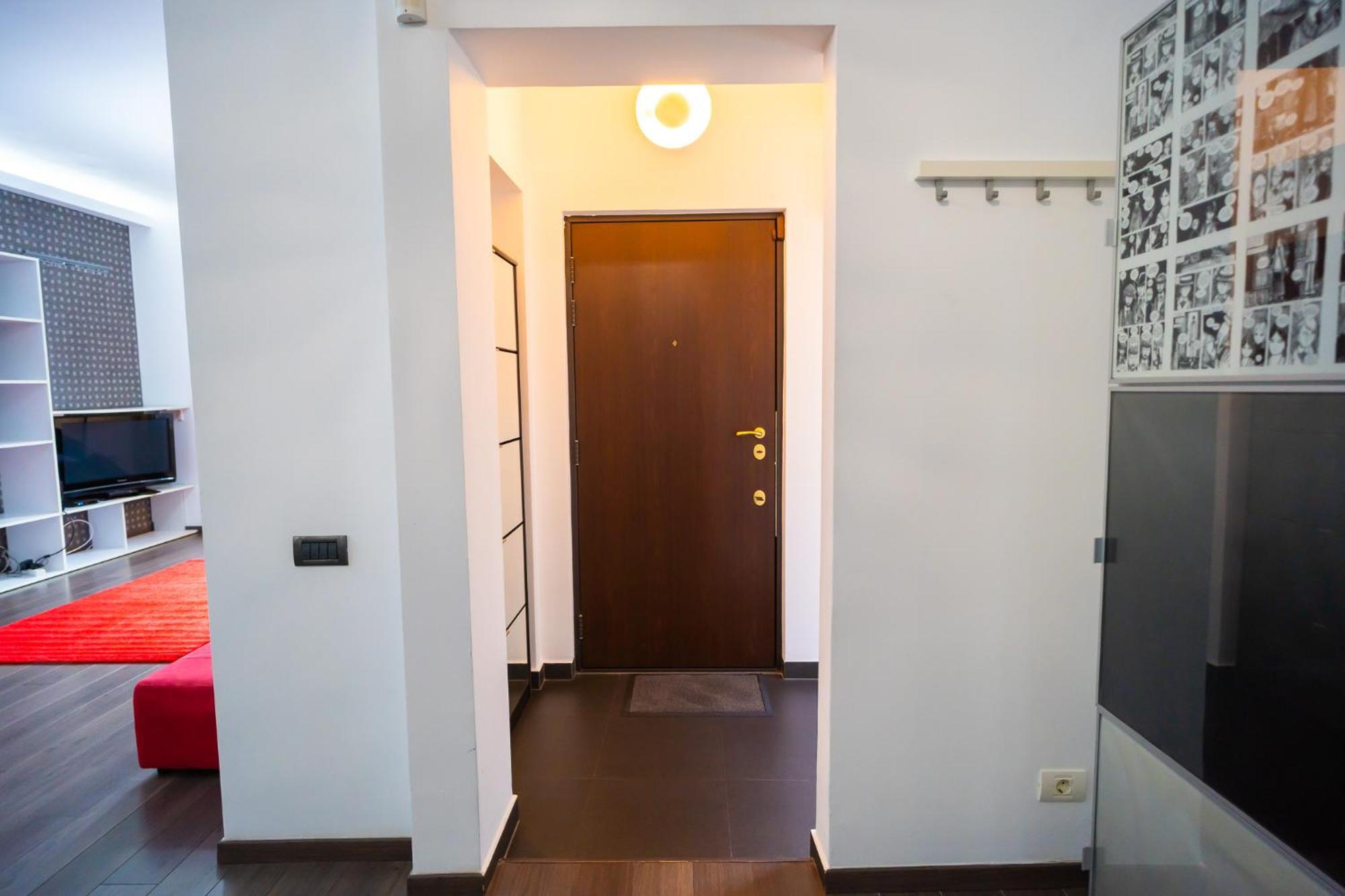 Cozy & Spacious Near Victoriei Square Bucureşti
